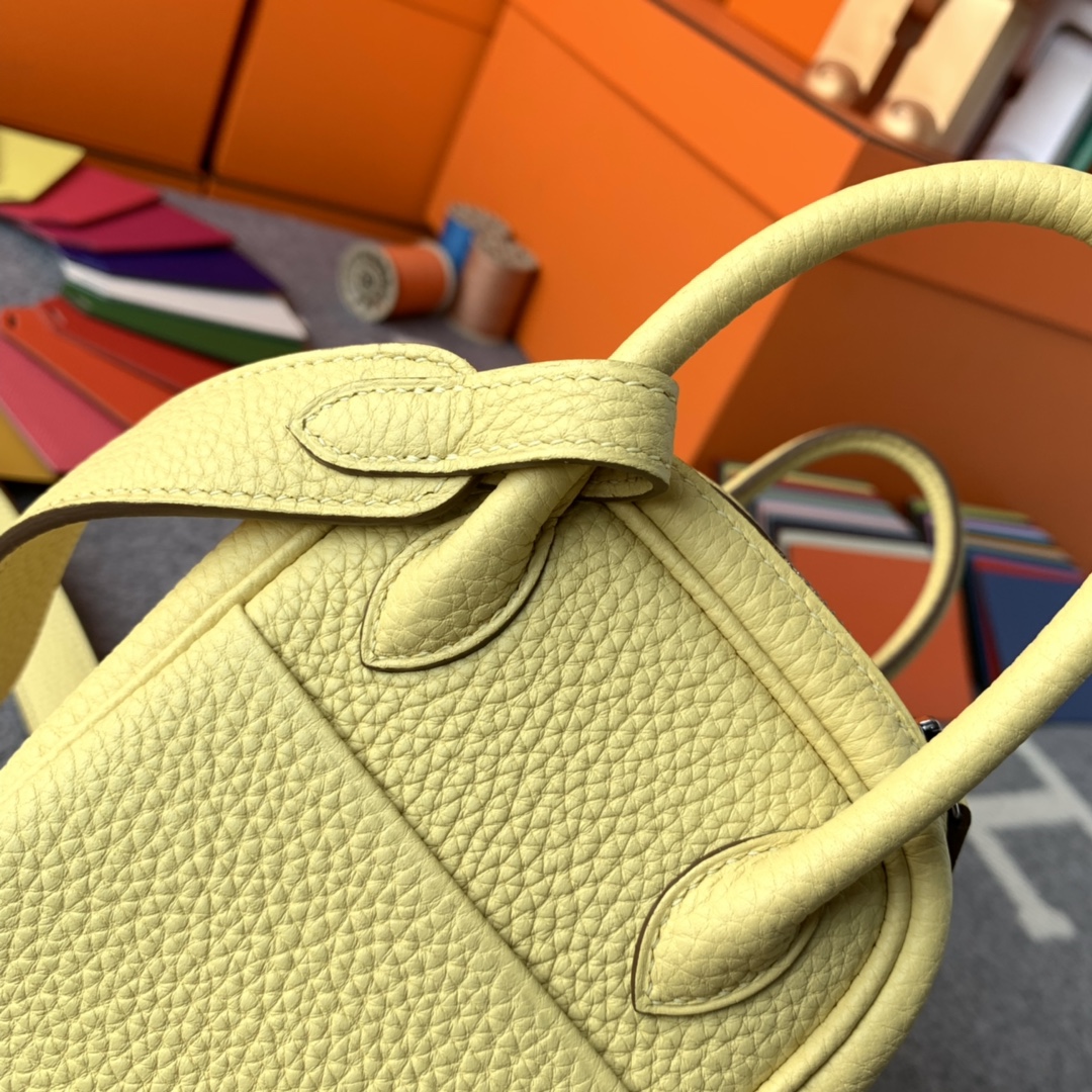 에르메스 미니 린디백 라임 화이트 은장 끌레망스 가죽